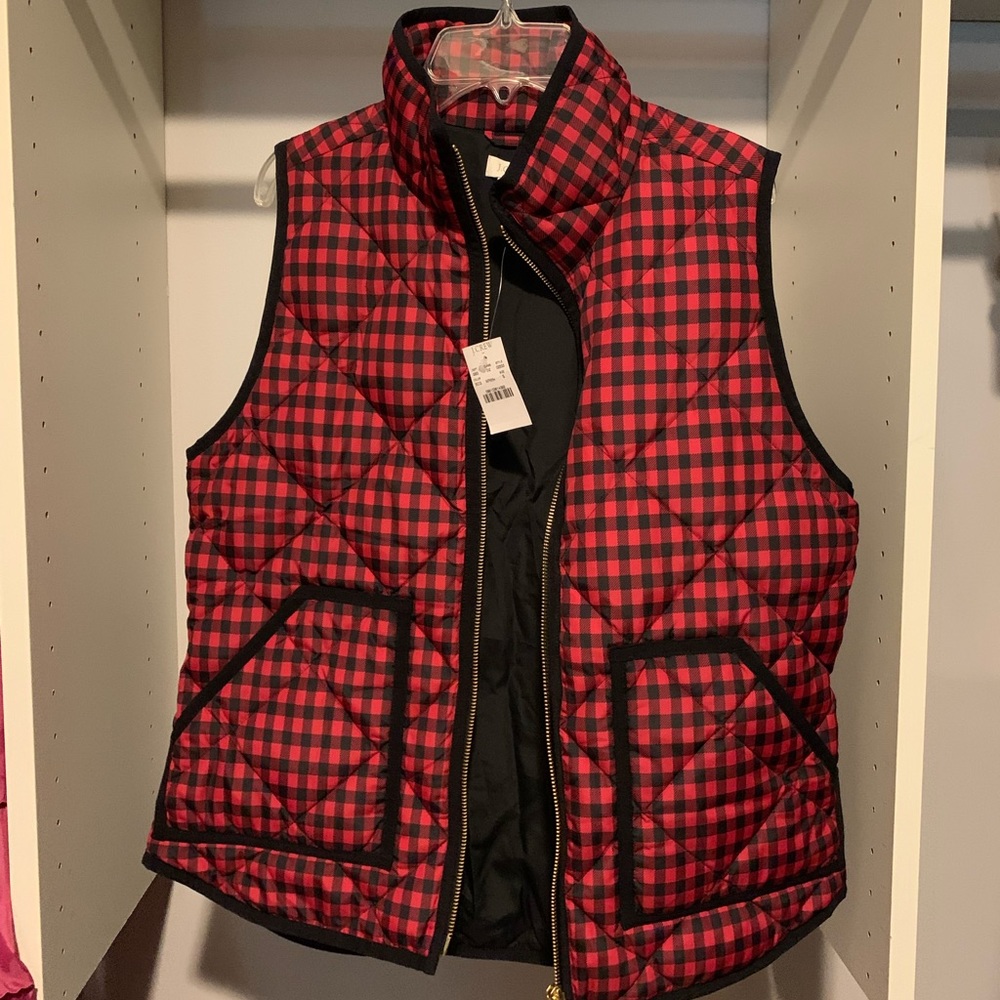 J Crew Plaid Red & Black Quilted Puffer Zip Up Vest
